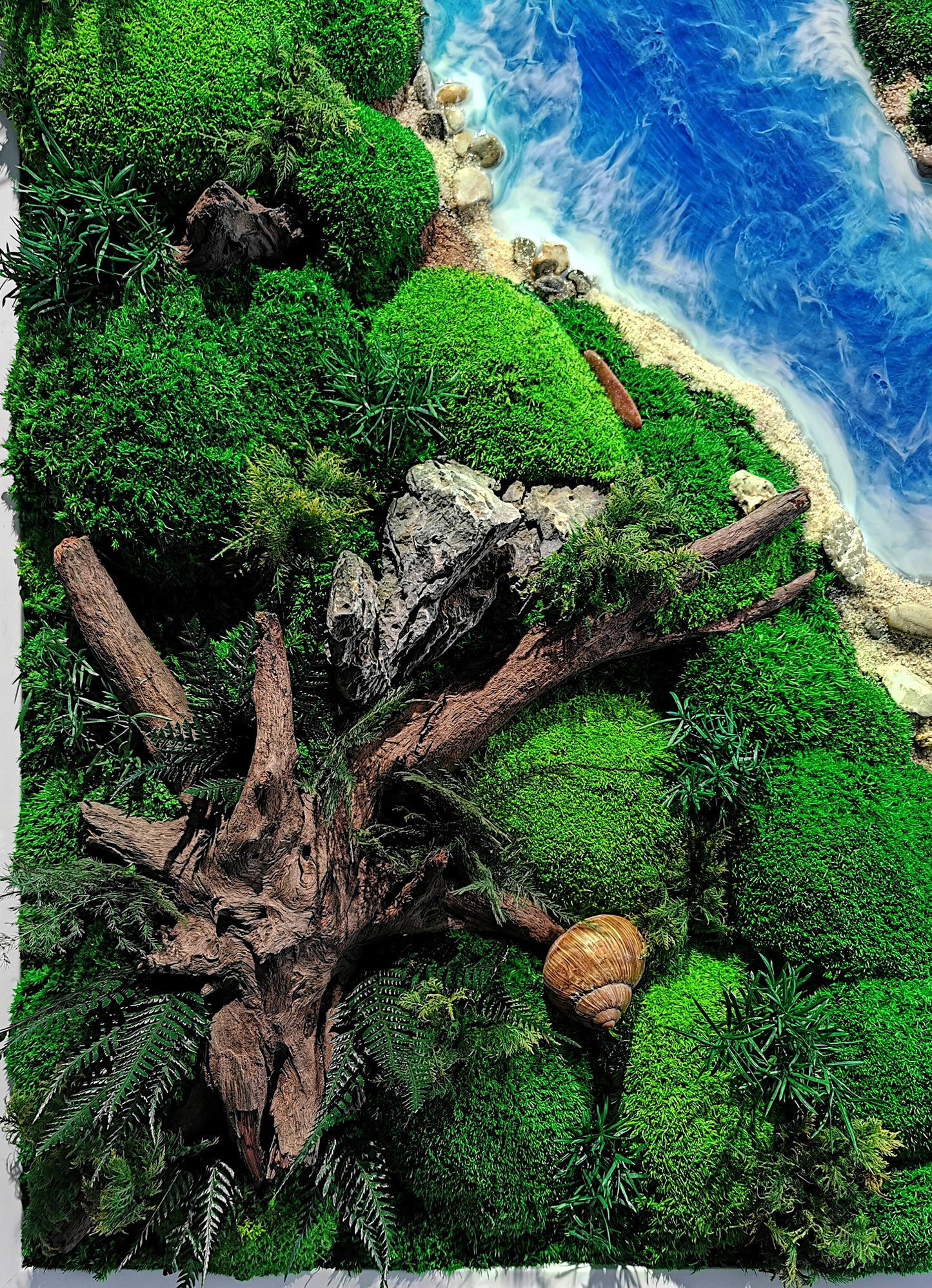 Handgefertigtes Moosbild "Forest River" Waldbild mit Wurzeln & Flusselementen