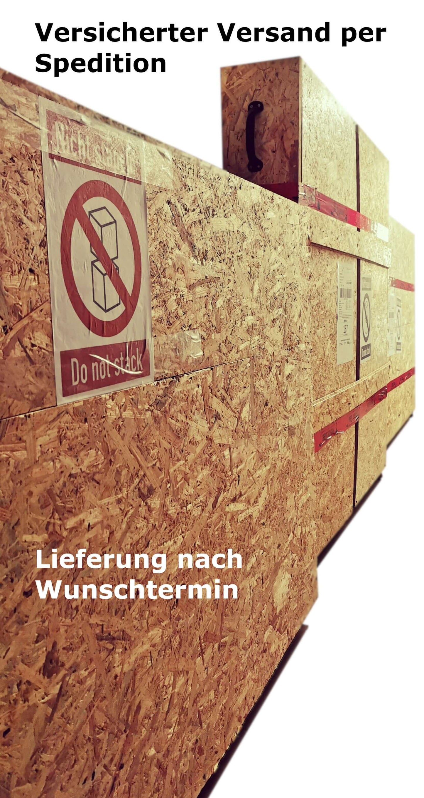 Sichere Versandkisten mit Warnhinweisen und Lieferung nach Wunschtermin für empfindliche Waren.